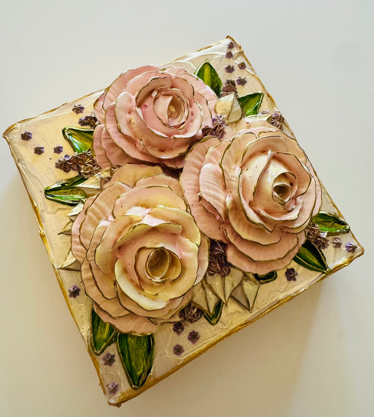 Dainty Vintage Romance